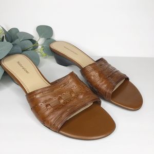 Naturalizer EUC Brown Woven Leather Low Heel 10N